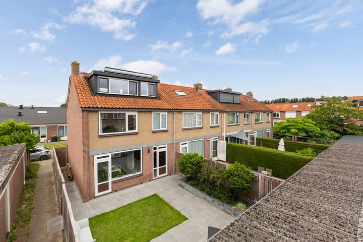 Photo 38 of van Oldenbarneveltstraat 53