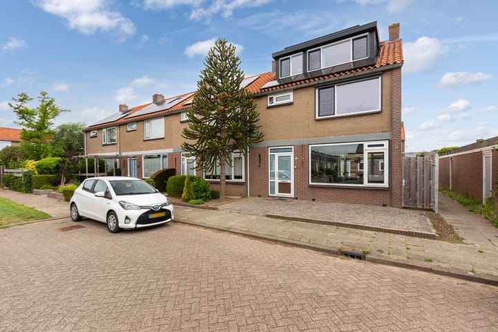 Photo 41 of van Oldenbarneveltstraat 53
