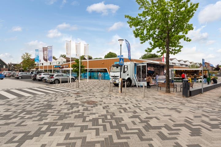 Photo 44 of van Oldenbarneveltstraat 53