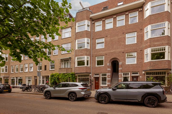 Foto 2 van Van Tuyll van Serooskerkenweg 106