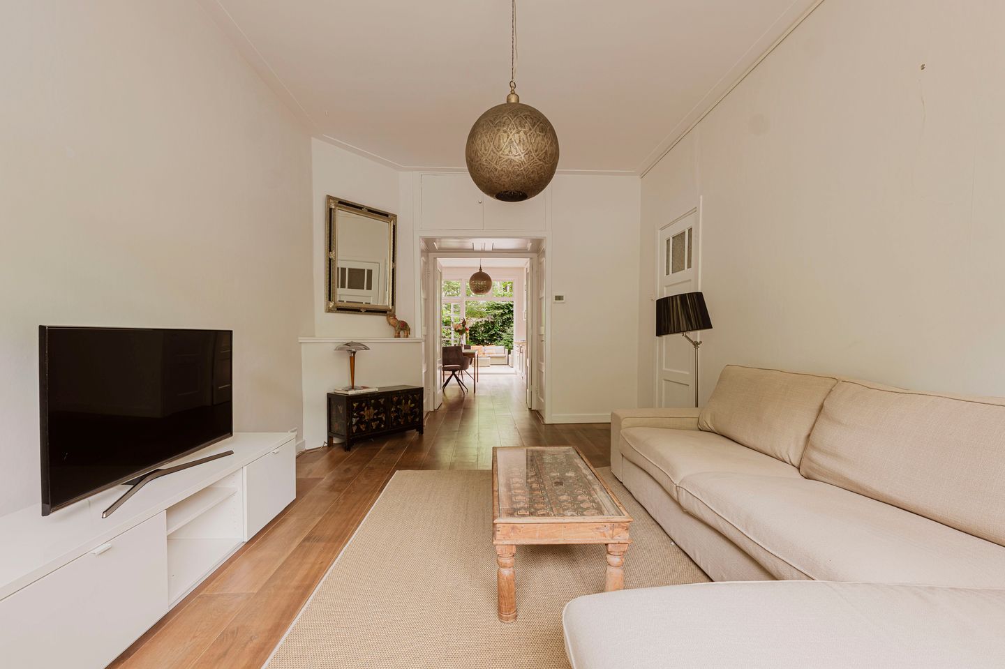 Photo 4 of Van Tuyll van Serooskerkenweg 106