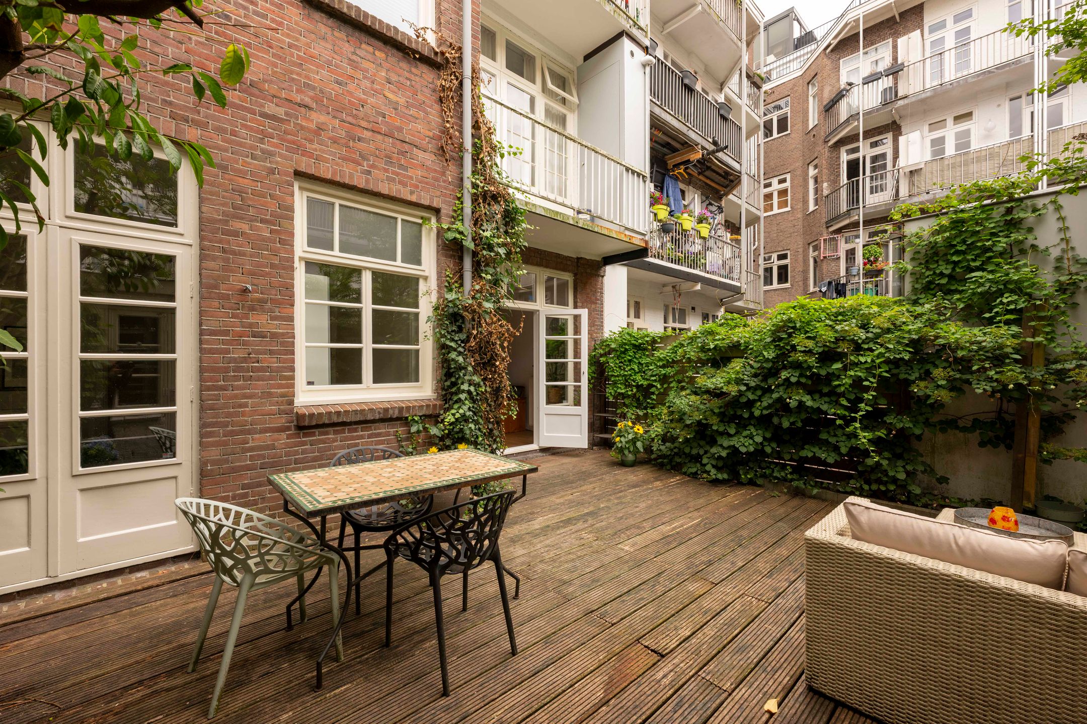 Photo 15 of Van Tuyll van Serooskerkenweg 106