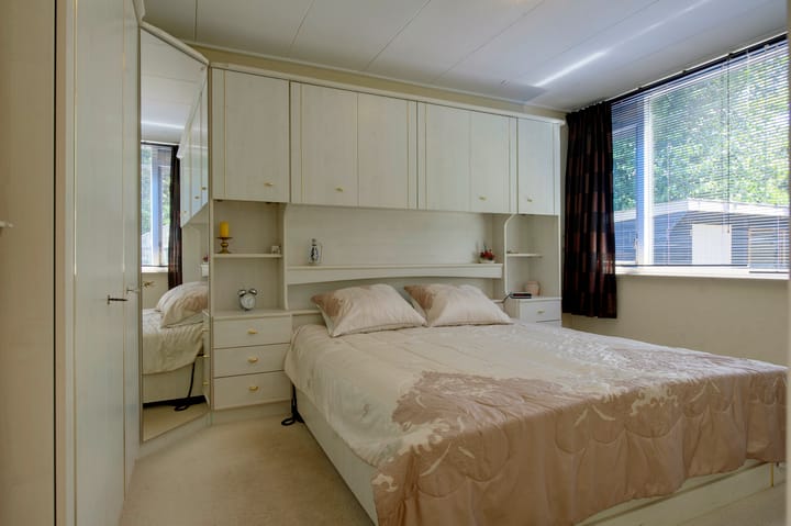 Photo 28 of Johan Willem Frisolaan 42