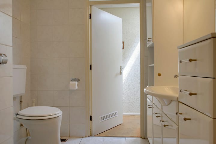 Photo 32 of Johan Willem Frisolaan 42