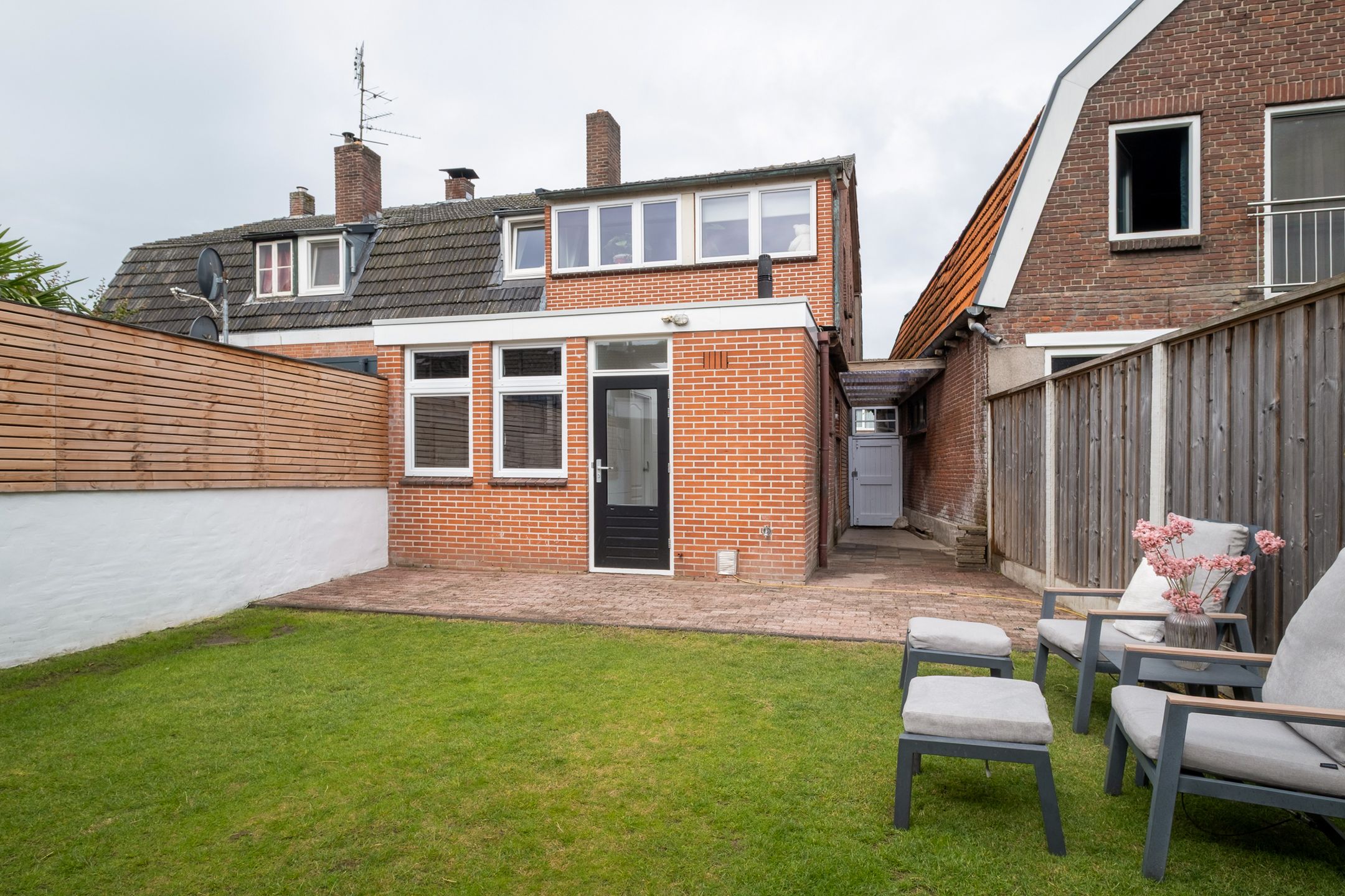 Foto 27 van Gronausestraat 243