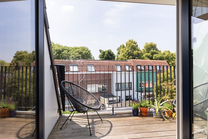 Foto 20 van Laan van Nieuw-Guinea 80-E