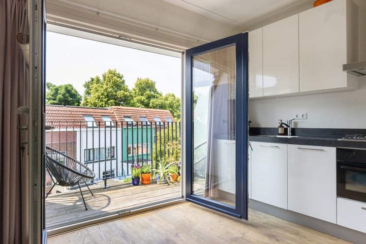 Foto 19 van Laan van Nieuw-Guinea 80-E