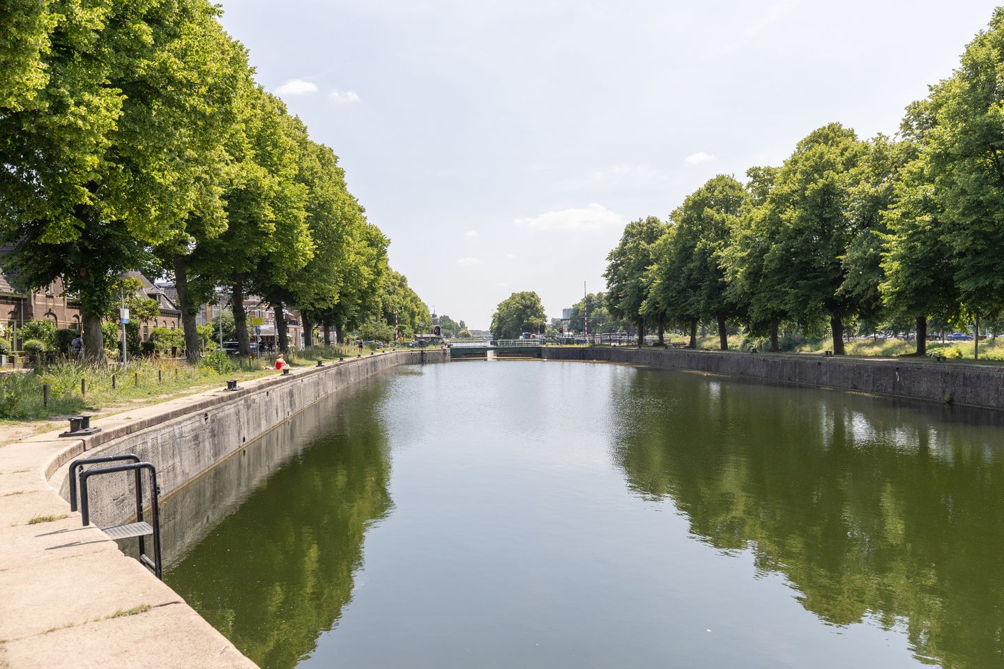 Photo 35 of Laan van Nieuw-Guinea 80-E