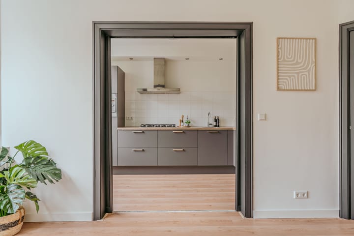 Photo 8 of Pieter van der Doesstraat 38-3