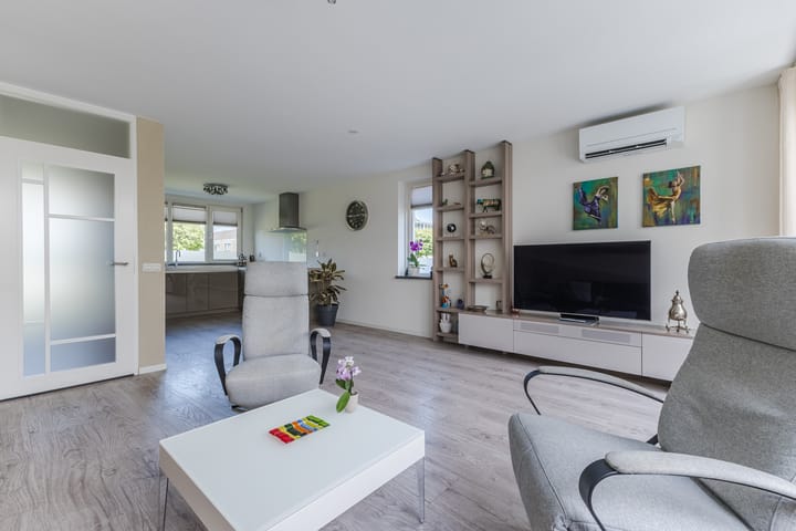 Foto 14 van Eline Vereplantsoen 41