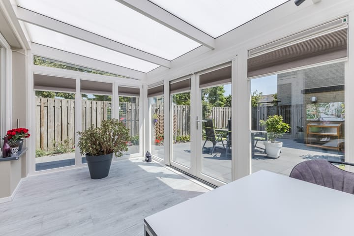 Foto 20 van Eline Vereplantsoen 41