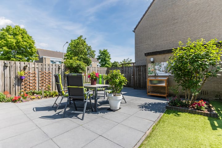 Foto 39 van Eline Vereplantsoen 41