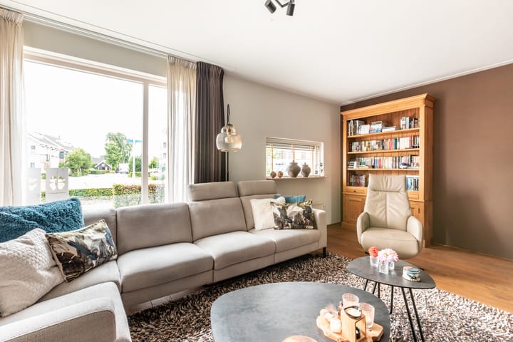 Foto 9 van Veldbloemenlaan 68