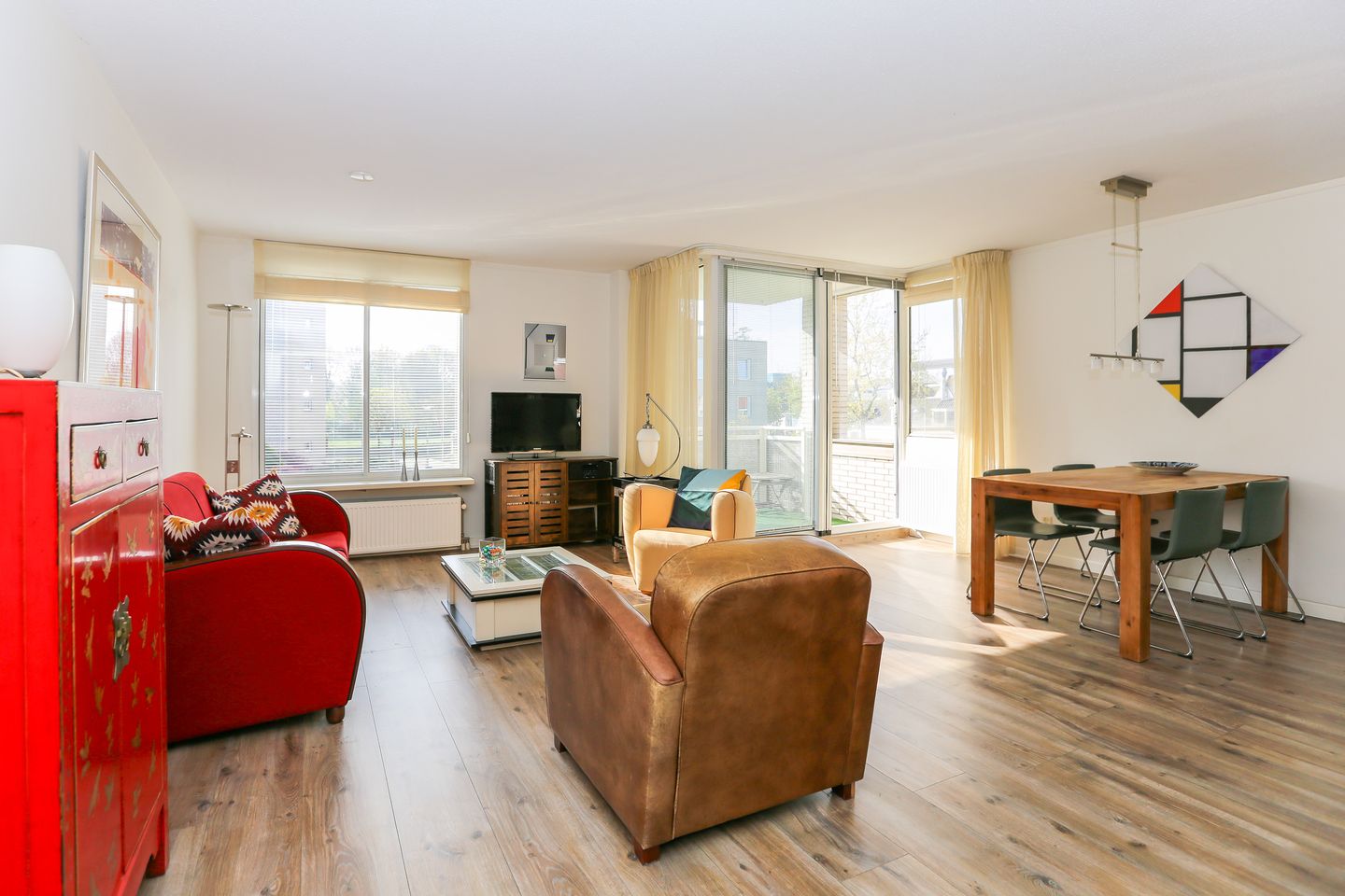 Photo 14 of Raadhuisstraat 12