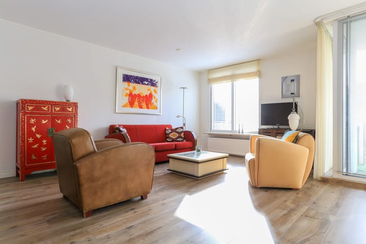 Photo 16 of Raadhuisstraat 12