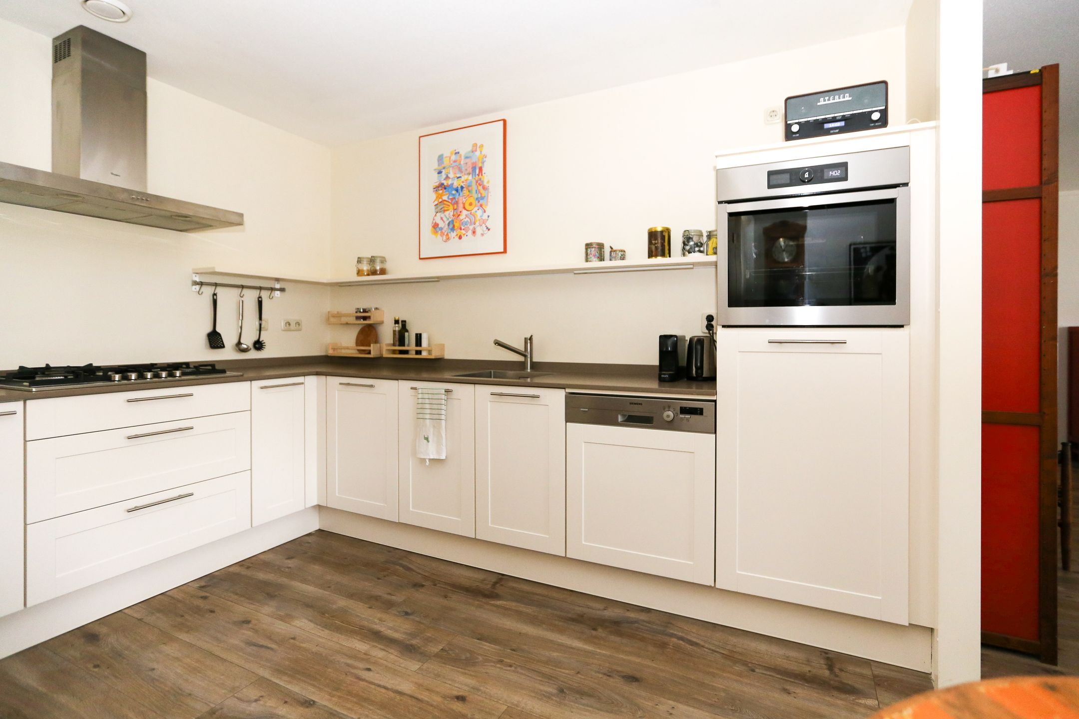 Photo 21 of Raadhuisstraat 12