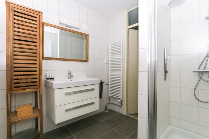 Photo 35 of Raadhuisstraat 12