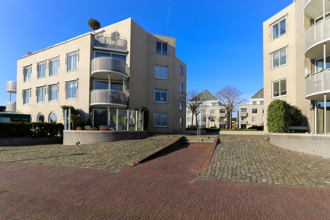 Photo 46 of Raadhuisstraat 12