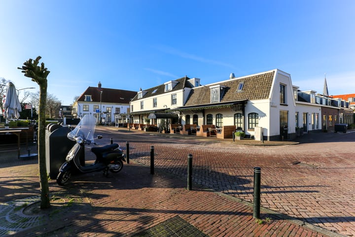 Photo 49 of Raadhuisstraat 12