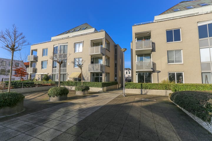 Photo 40 of Raadhuisstraat 12