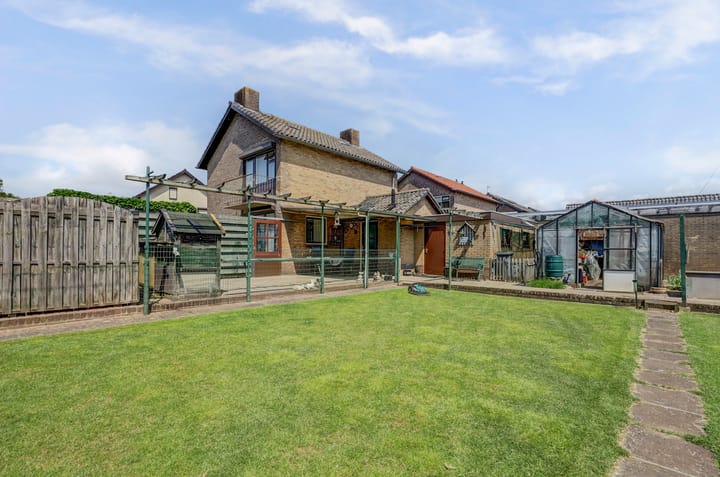 Foto 33 van Ds J A Visserstraat 48