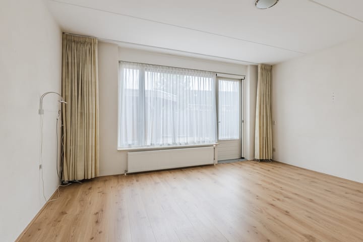 Photo 15 of Koningspage 45