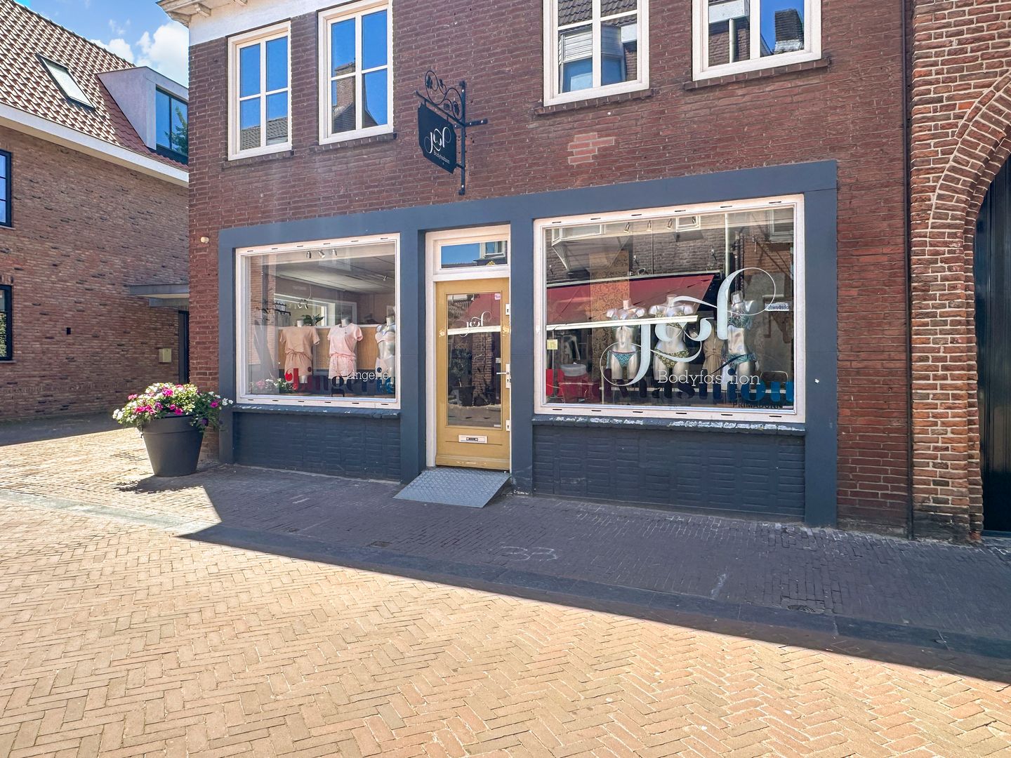 Bekijk foto 4 van Langestraat 15