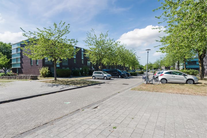 Foto 39 van Renoirstraat 84