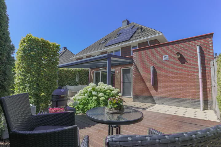 Foto 2 van Voor de Boeg 8