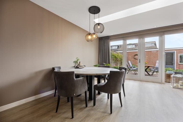 Foto 15 van Tromplaan 51