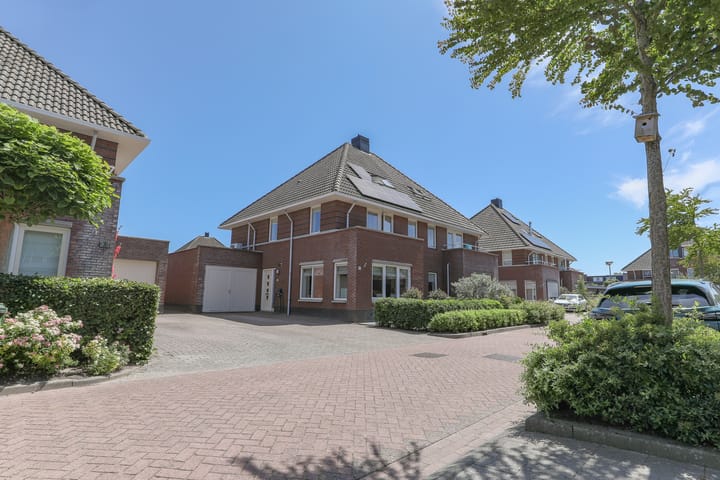 Foto 63 van Voor de Boeg 8