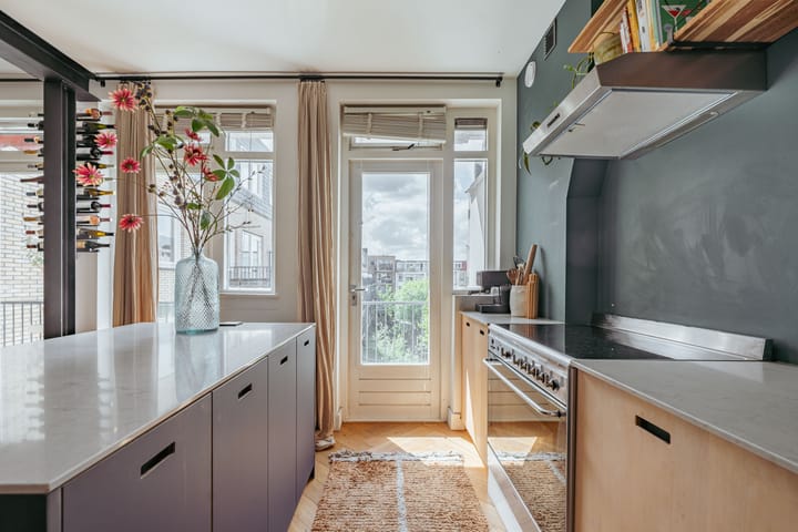 Foto 12 van Donker Curtiusstraat 18-3