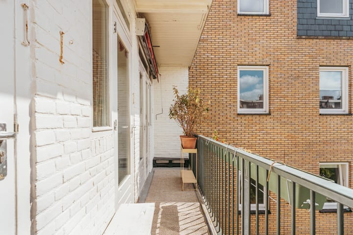 Foto 17 van Donker Curtiusstraat 18-3