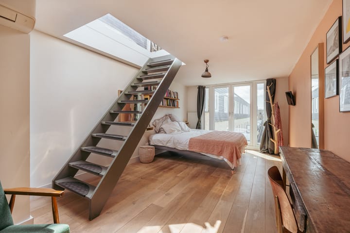 Foto 30 van Donker Curtiusstraat 18-3