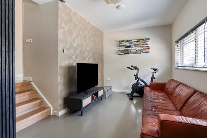 Foto 8 van Alexander Gogelstraat 8