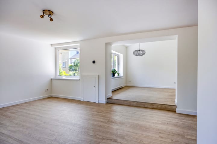 Photo 11 of Michiels van Kessenichstraat 14