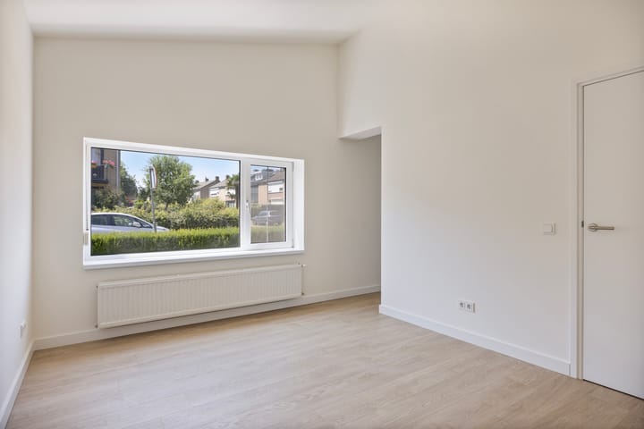 Photo 14 of Michiels van Kessenichstraat 14