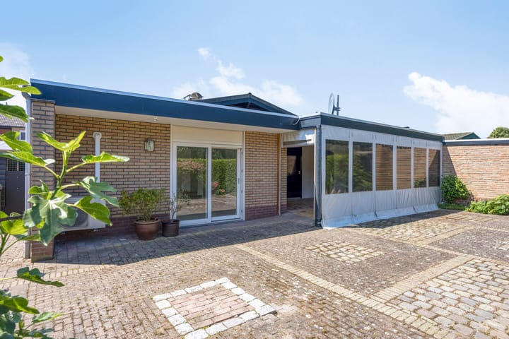 Photo 19 of Michiels van Kessenichstraat 14