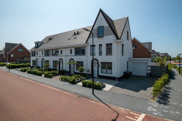 Photo 2 of Blaaspijp 35