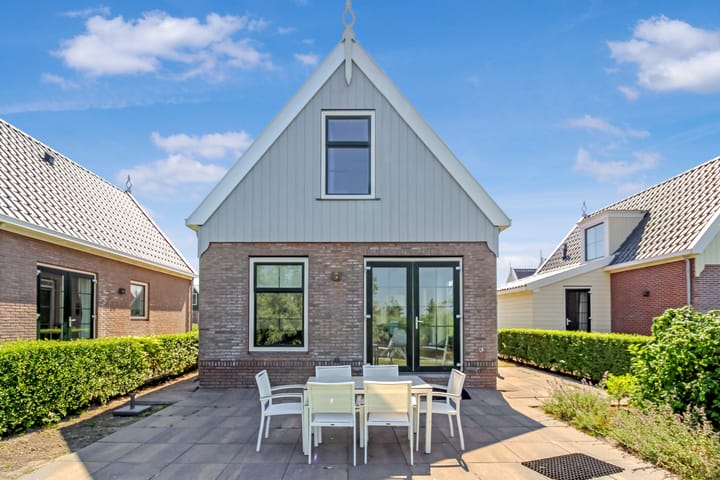 Photo 2 of Zeedijk 2-327