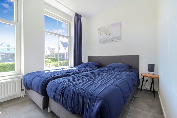 Photo 10 of Zeedijk 2-327