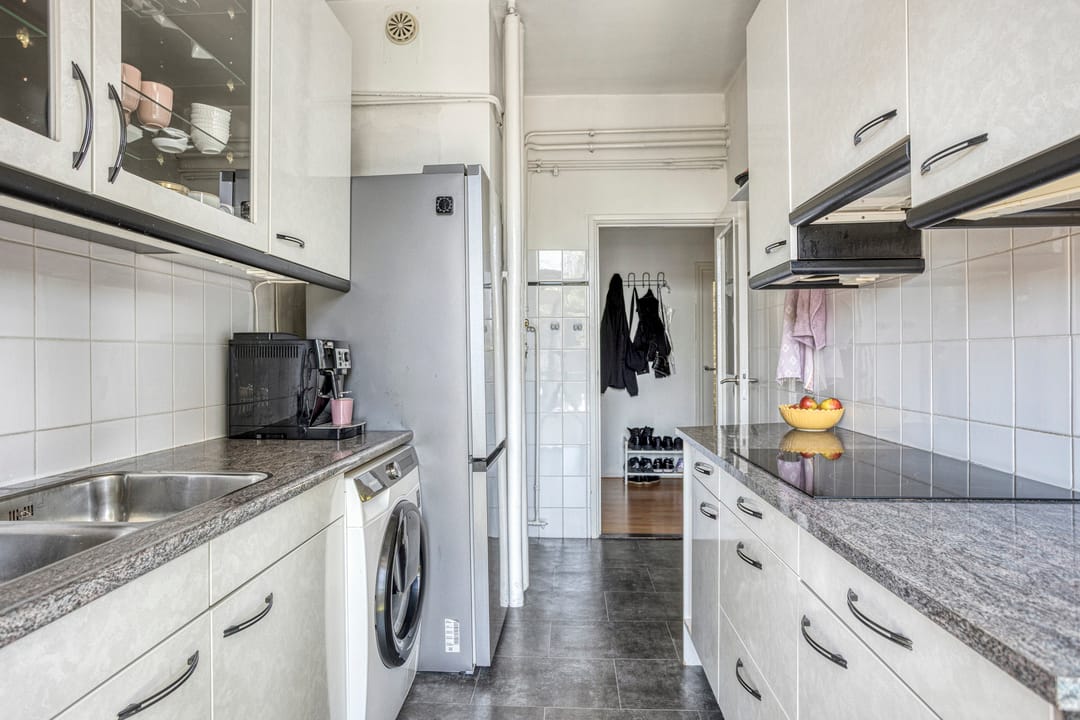 Photo 11 of Oostplein 110