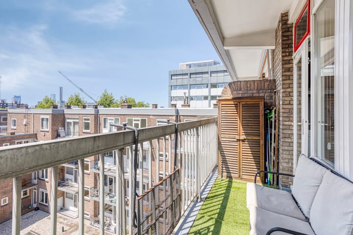 Photo 23 of Oostplein 110