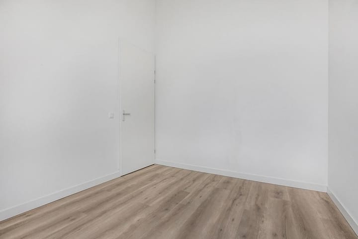 Photo 23 of Jacques Lebrunstraat 16