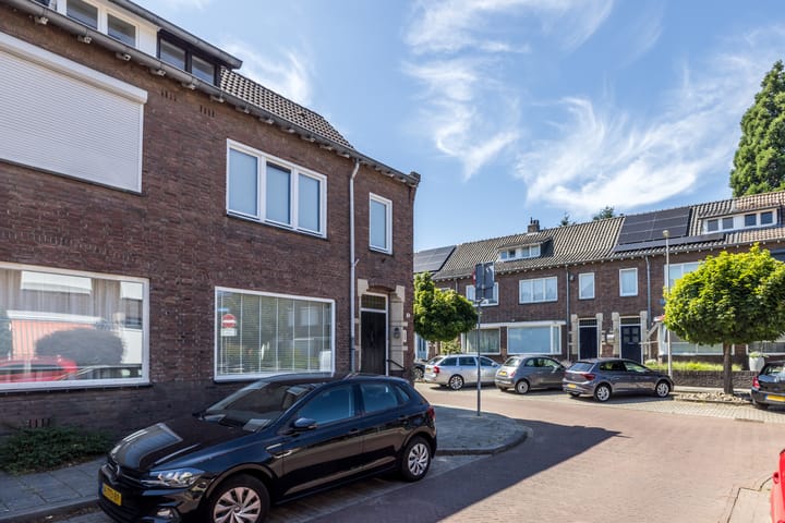 Foto 45 van Herfststraat 11