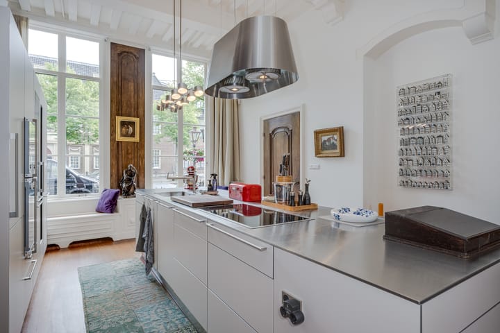 Photo 12 of Rapenburg 45