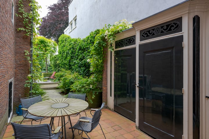 Photo 58 of Rapenburg 45