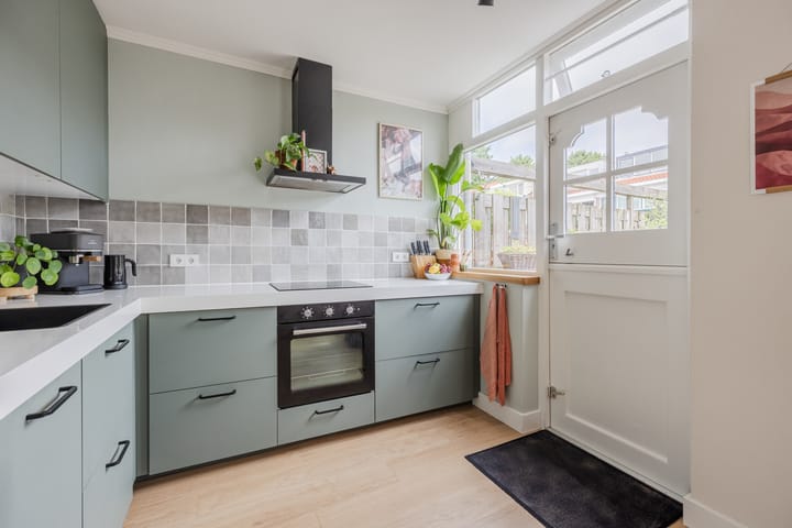 Photo 3 of Piet Heinstraat 12