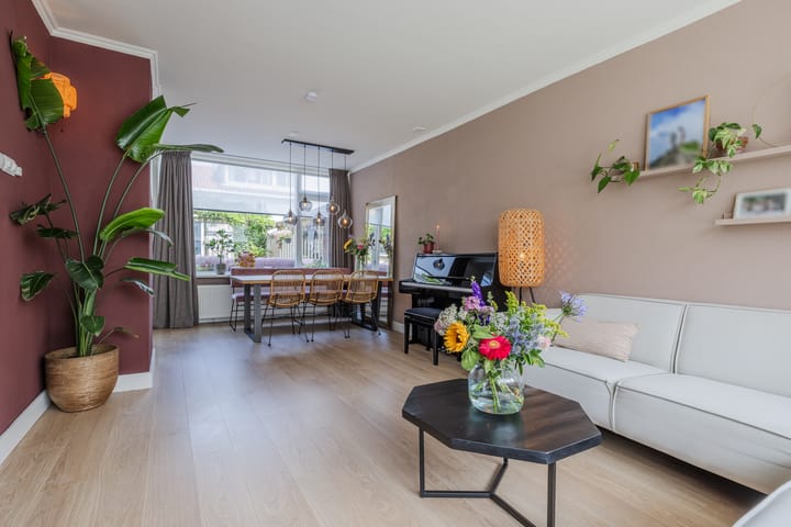 Photo 9 of Piet Heinstraat 12