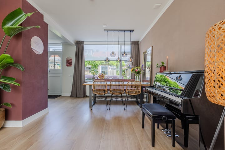 Photo 12 of Piet Heinstraat 12